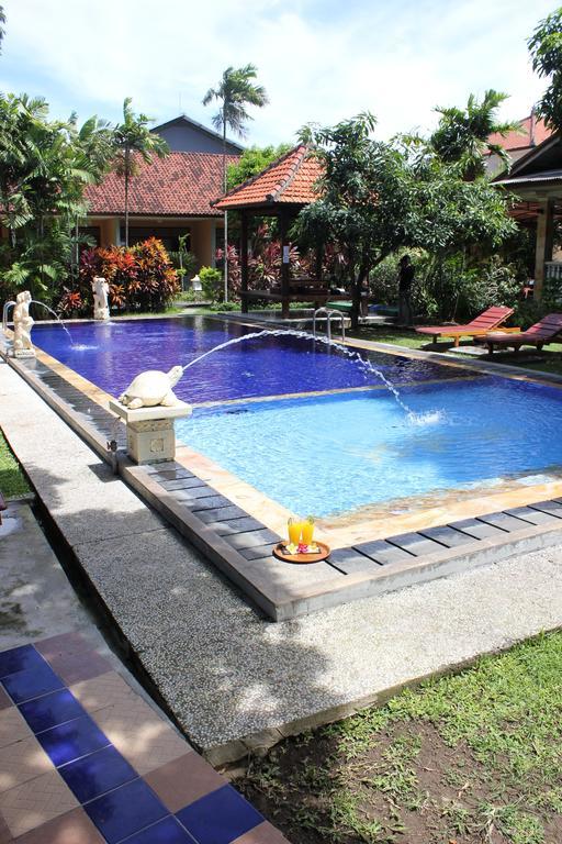 Hotel Puri Nusantara Kuta  Bagian luar foto