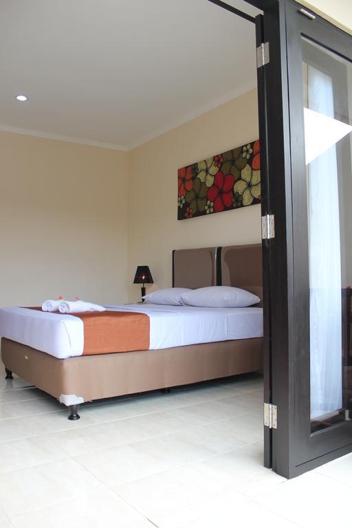 Hotel Puri Nusantara Kuta  Bagian luar foto