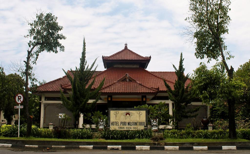 Hotel Puri Nusantara Kuta  Bagian luar foto